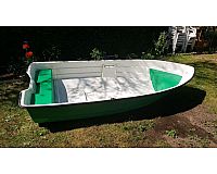 Kleines Ruderboot komplett mit Rudern zu verkaufen