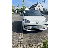 VW UP CHEER
