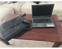 Laptop Acer mit Laptoptasche