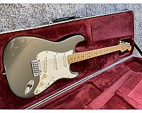 Fender AM Stratocaster 1989 inkl. orig. Case Inca Silver
