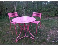 Gartentisch mit 2 Stühlen aus Metall