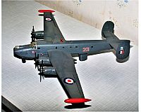 Modellflugzeug x3