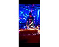 DJ Menke von Rooftop/Lounge Ambiente bis hin zum eigenen Rave