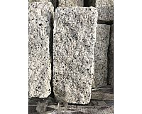 Palisade, Vietnam-Granit hellgrau, gespalten, 50x10x10 cm.