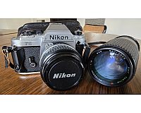 Nikon FG mit Zoom-Objektiv 80 - 200 mm