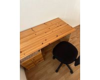 Schreibtisch Holz mit Korb, gern dazu Bürostuhl