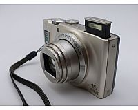 Nikon Coolpix S8200 Kompaktkamera 16 Megapixel, 14-fach opt. Zoom
