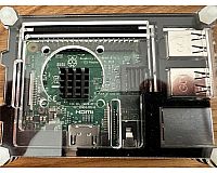 Raspberry Pi 3 Model B inkl. SD-Karte, Kühler, Case und Kabel
