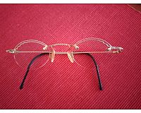 Sehr schöne randlose Brille für Damen sehr gut erhalten