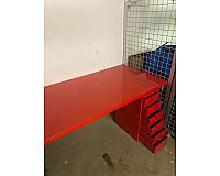 Schreibtisch Rot aus Metal Vintage (viele Schubladen)