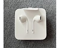 Original Apple EarPods In-Ear Kopfhörer mit Lightning *unbenutzt*