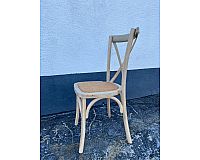 Crossback Stuhl aus Eichenholz - Für Event oder Hochzeit.