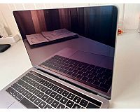 Apple MacBook Pro 13" i5 2,3 GHz 8GB RAM SSD 256 2018