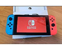 Nintendo Switch Konsole mit Zubehör OVP WIE NEU