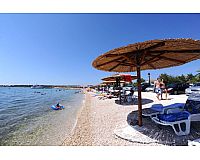 Kroatien Urlaub 2024 ⭐️⭐️⭐️Appartement mit Pool am Badestrand☀