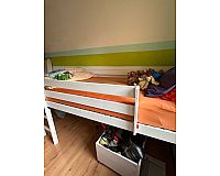 Schönes Kinderbett Maße 90x200 cm