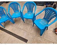4 Stapelstühle blau Gartenstühle