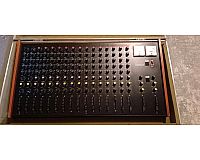 MM Electronics MP175 - 16 Channel Mixer mit Case