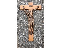 Kreuz mit Jesus Figur Holz