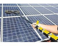 Dachreinigung & Solarpanel-Pflege für nachhaltige Energie!